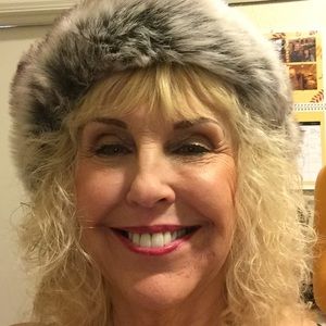 Meet your Posher, Sondra